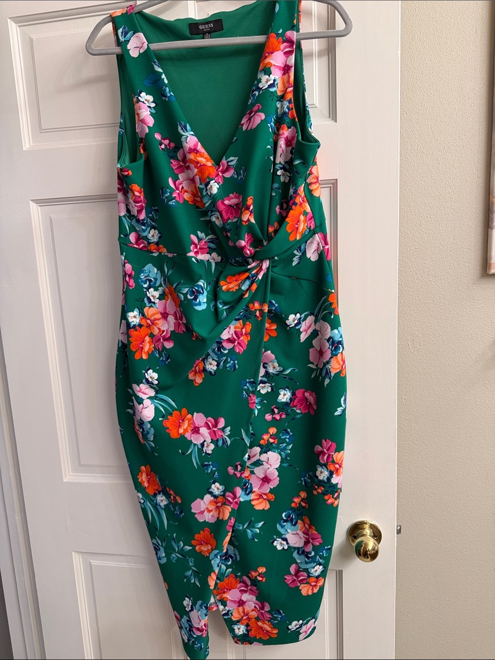 GUESS Emerald Green Floral Twist-Front Midi Dress